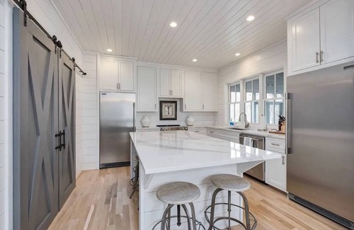 Crane Hill Casa | Easiest Steps to Private Dock on Serene Cove ~ 3 Primary Suites Plus 7 Twin Beds