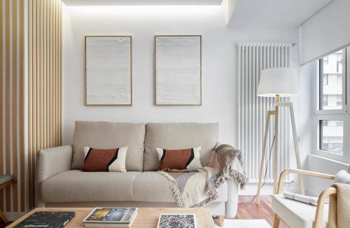 San Sebastian Centro Apartamento | Easo Suite 18 by FeelFree Rentals