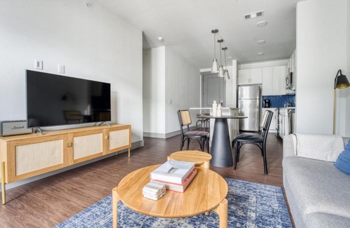 Govalle Apartamento | East Austin 1br w pool gym wd nr airport ATX-132