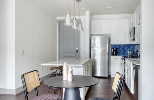 Govalle Apartamento | East Austin 1br w pool gym wd nr airport ATX-132
