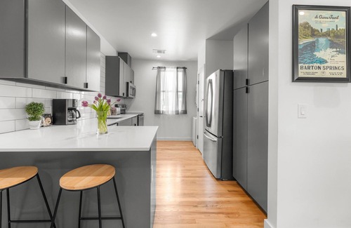 East Cesar Chavez Apartamento | East Austin Condo - 2 Bedrooms & Parking