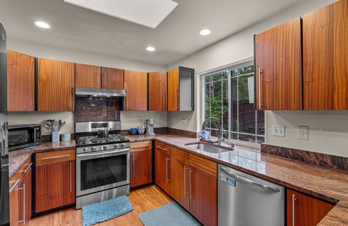 Larkspur Casa | East Bend Home w/ Deck + Trail Access