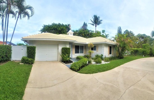 Boca Raton Casa | Escapada al este de Boca Raton- Camina hasta el centro de Boca Raton, bicicleta a la playa