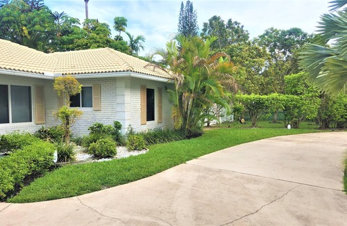 Boca Raton Casa | Escapada al este de Boca Raton- Camina hasta el centro de Boca Raton, bicicleta a la playa