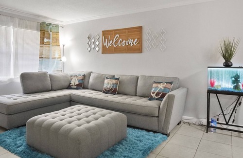 Riviera Beach Apartamento | East by the Beach 411B