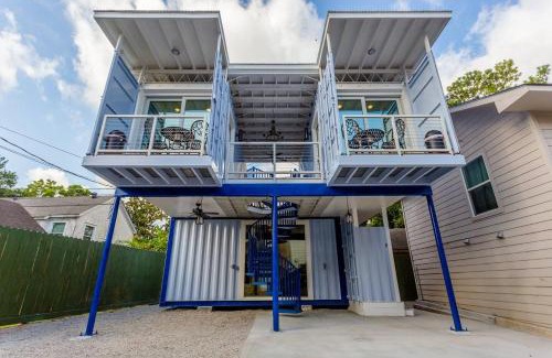 Greater East End Apartamento | East Downtown Micro-luxe Container Living Pod #10