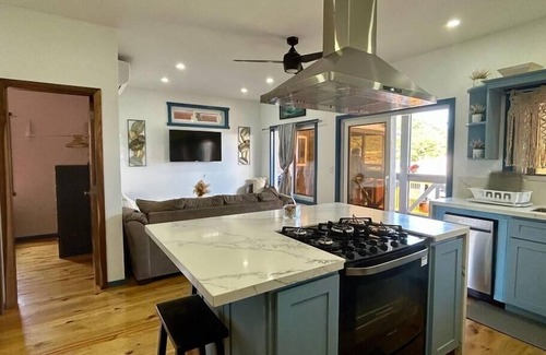 Calabash Bight Casa | East End Gem-3 Bedroom on the Water