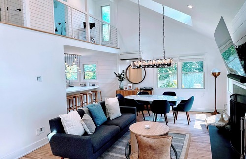 Clearwater Beach Casa | East Hampton Hideaway w/Automatic Pool Cover