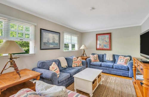 East Hampton North Casa | East Hampton Town Terrific