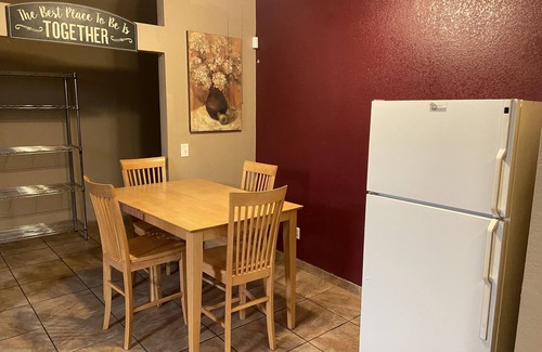 Las Vegas Casa | East Las Vegas, Hometown, 12 Minutes Away From The World Famous Las Vegas Strip