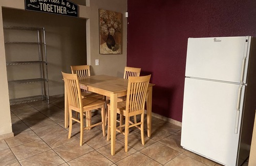 Las Vegas Casa | East Las Vegas, Hometown, 12 Minutes Away From The World Famous Las Vegas Strip