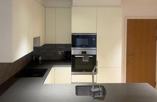 Canning Town Apartamento | East London 2-Bed Apt Sleeps 4 7 min walk to Tube