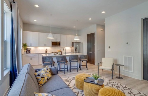 Talbot's Corner Casa | East Nash Oasis - 13 Beds - Going Fast
