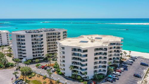 Holiday Isle Casa | East Pass Towers 603-FAB 3BR 2100 sf with Destin Harbor Views