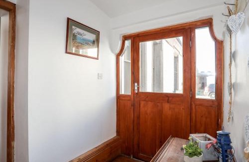 Llaneilian Casa | East Point Lynas Lighthouse Keeper's Cottage