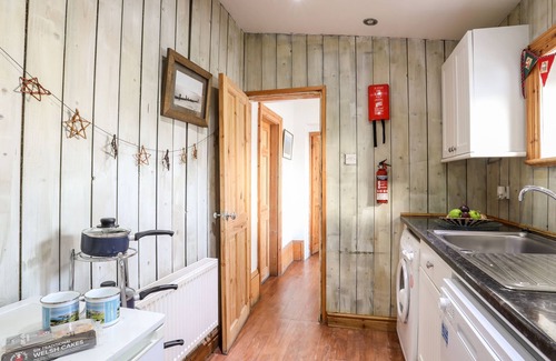 Llaneilian Cabaña | East Point Lynas Lighthouse Keeper's Cottage