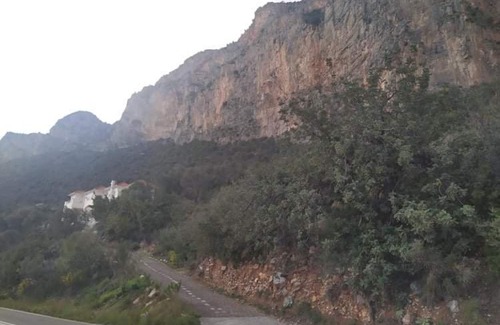 Livadi Apartamento | East Red Rock and View Leonidio maisonette studio