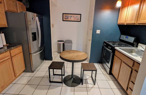Yankee Hill Cama Y Desayuno | East Side 1BR w/Parking