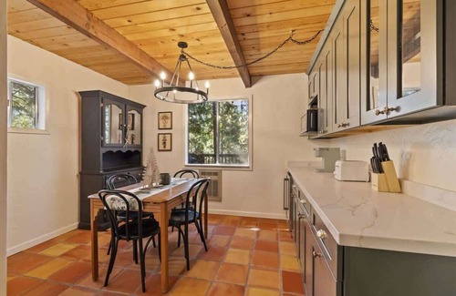 Mi-Wuk Village Casa | East Tree Cabin Summa