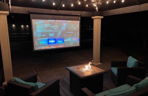 Monitor Casa | East Wenatchee Oasis 4BR, Pool, Hot Tub, Loop Trail