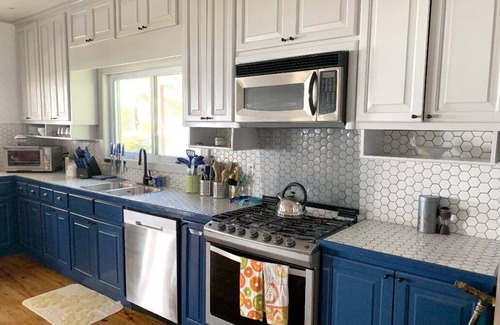 Isla de Utila Casa | East Wind - 4 Bedroom Ocean Front Luxury