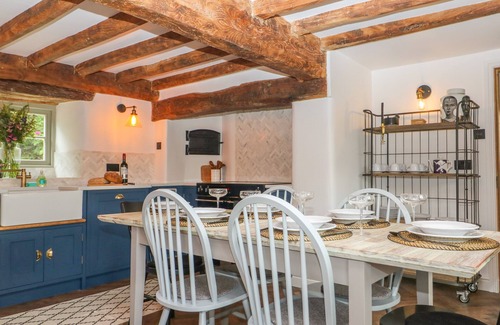 South Leigh Cabaña | Easter Cottage