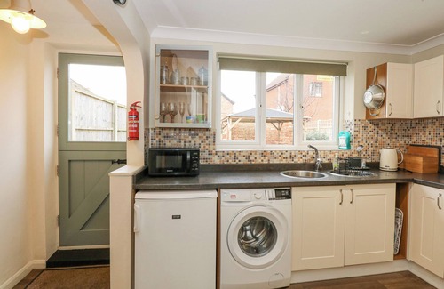 Dersingham Cabaña | EASTER COTTAGE, with open fire in Dersingham
