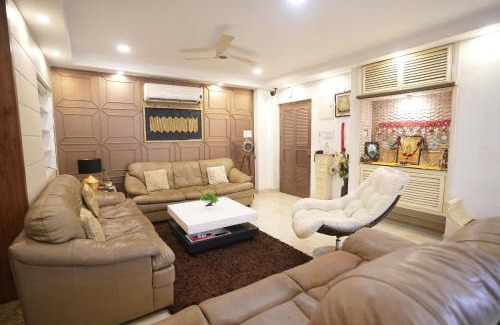 Behala Apartamento | Eastern Elegance by JadeCaps3BHKAlipore