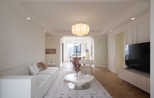Huangpu Apartamento | Eastern Hub - Bund Branch 3-Bedroom Near Yuyuan Garden, Nanjing Road with Shanghai Tower Views, Near Subway