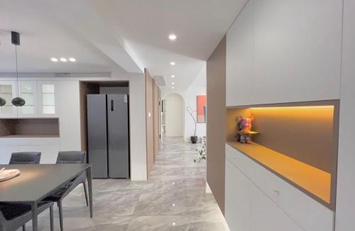 Jing'an Apartamento | Eastern Hub - Jing'an Temple Branch Sunny Capital, Deluxe 3-Bedroom Apartment, Extra Large Space with Free Mahjong