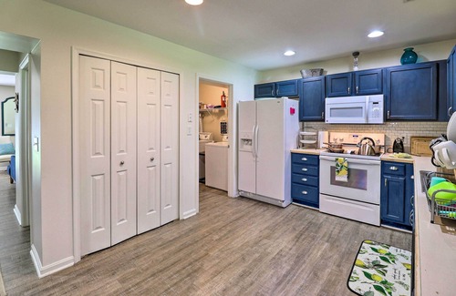 Tolchester Beach Casa | Beach Getaway with Dock, Grill & Kayaks Weekend Access to Dive Bar & Restaurant