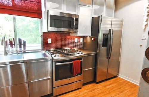 Blackshear-Prospect Hill Casa | Eastside SXSW Skyline Stunner