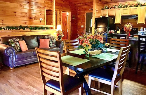 Gatlinburg - Pigeon Forge Cabina | 🍁 Fácil acceso y estacionamiento plano - 2. 6 millas de Parkway - Dollywood 6 millas 🍁