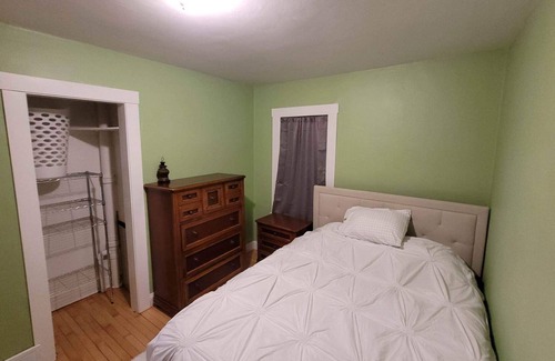 Green Bay Casa | Easy access through west side of GB-off hwy 41 & 29