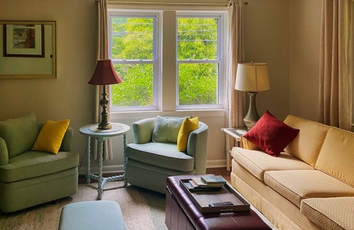 Pisgah Forest Cabaña | Easy access to adventure at creekside retreat.