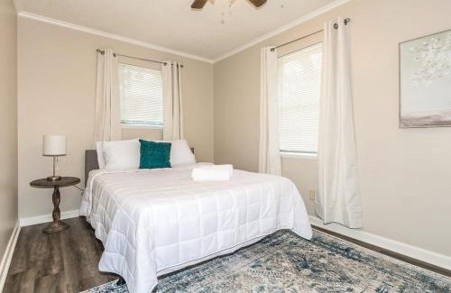 Little Rock Casa | Easy Access to Everything - The Westside Nest