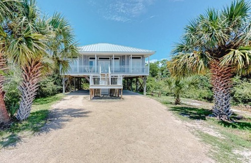 East End Cabaña | Easy Beach Access - 2 FREE BIKE RENTALS INCLUDED WITH YOUR STAY!
