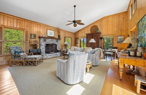 Debordieu Colony Casa | Easy Breezy home by Peace Vacations