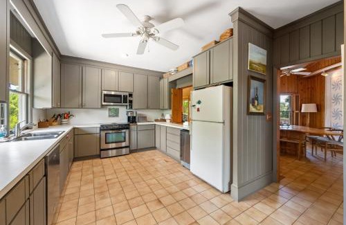 Debordieu Colony Casa | Easy Breezy home by Peace Vacations