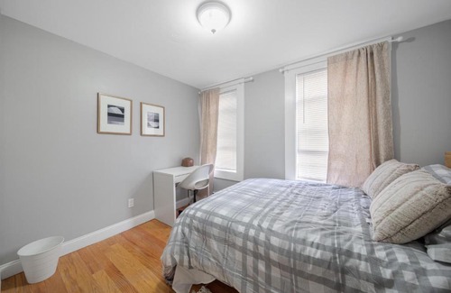 Columbus Park - Andrew Square Apartamento | Easy Commute South Boston 4BR 1BH Apt