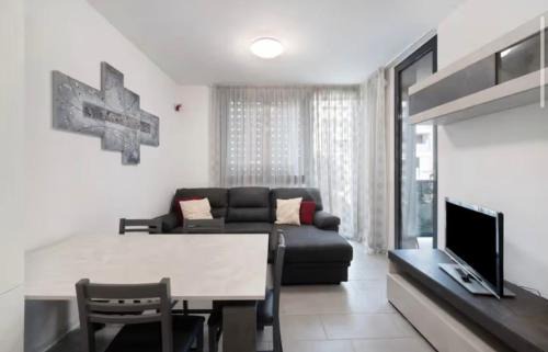 Albate Apartamento | Easy Como Stay con parcheggio gratuito Collegamento con la Svizzera