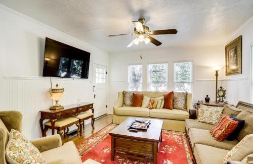 Brenham Casa | Easy Dtwn Access Restored 1930s Brenham Retreat