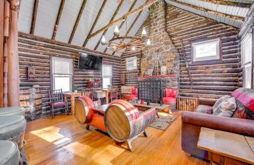 Blakeslee Casa | Easy Interstate Access Original Poconos Log Cabin