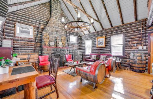 Blakeslee Casa | Easy Interstate Access Original Poconos Log Cabin