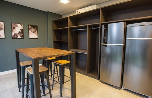Alto da Gloria Apartamento | Easy Life Campos Salles by Xtay