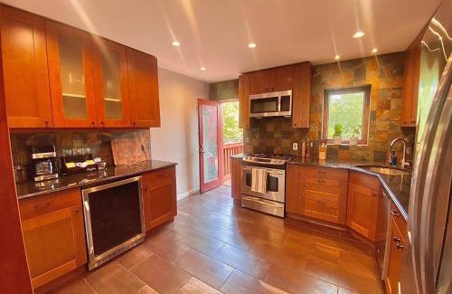 The Heights Apartamento | Easy PATH&Bus access- NYC designer home & Terrace