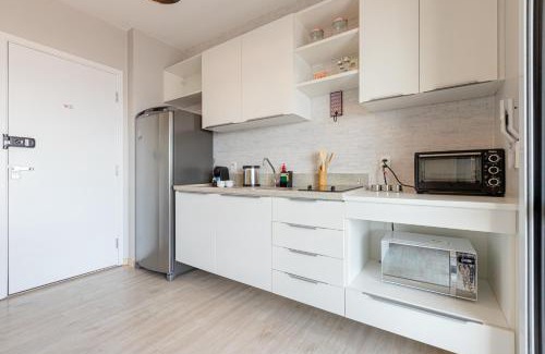 Campo Belo Apartamento | Easy Star - Studio vista livre no Campo Belo - UO03H