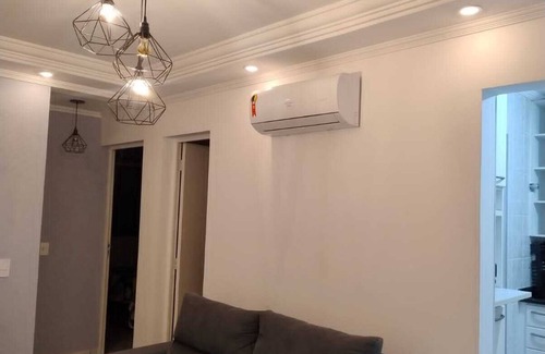 Jardim Primavera Apartamento | Easy to locate apartment with air conditioning