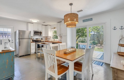 Demere Park Casa | Easy walk to the Beach! Completely Renovated Beach Escape! Private Backyard!
