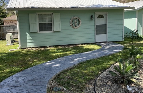 Biloxi Cabaña | Easy walk to downtown restaurants and half a mile to the beach!